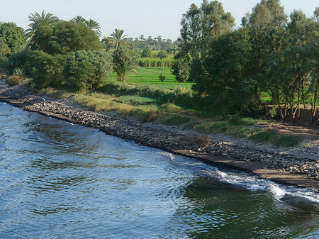 Mann am Wasser - Landesinnere