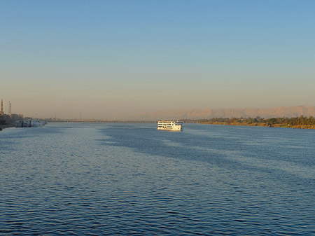 Schiffe und Boote - Landesinnere