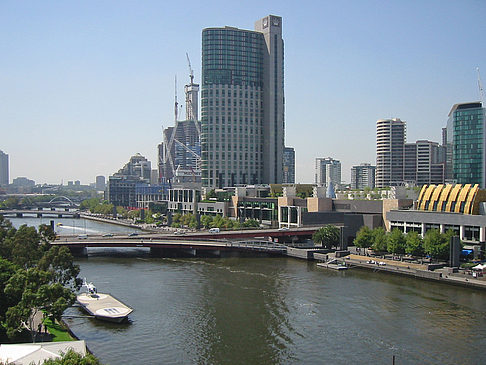 Yarra River mit Stadt - Viktoria (Melbourne)